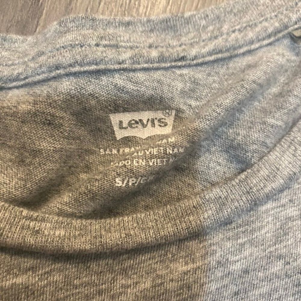 Levi’s tee - Picture 3 of 3